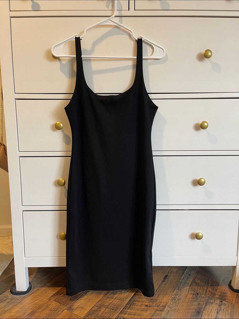 Classic Black Sleeveless Midi Dress